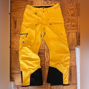 Salomon Women’s Ski Pants Size Large